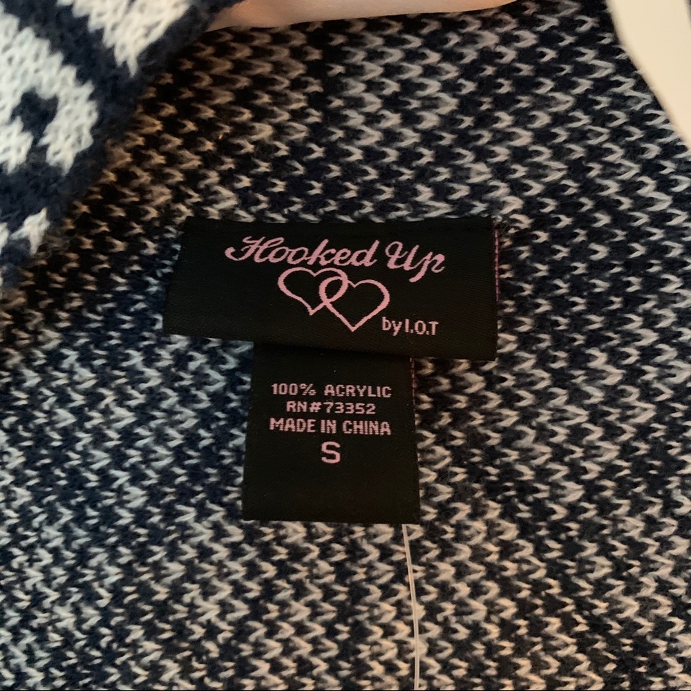 NWT Patterned Cardigan - Picture 5 of 6